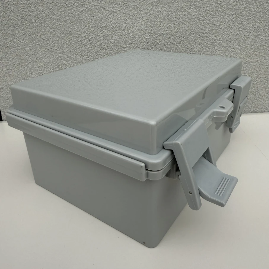 Opaque Cover Plastic Latch Junction Enclosure Details